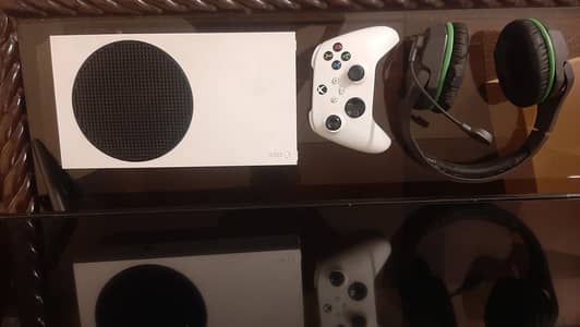 XBOX Series S 512GB, Controller, Heasdset, TV