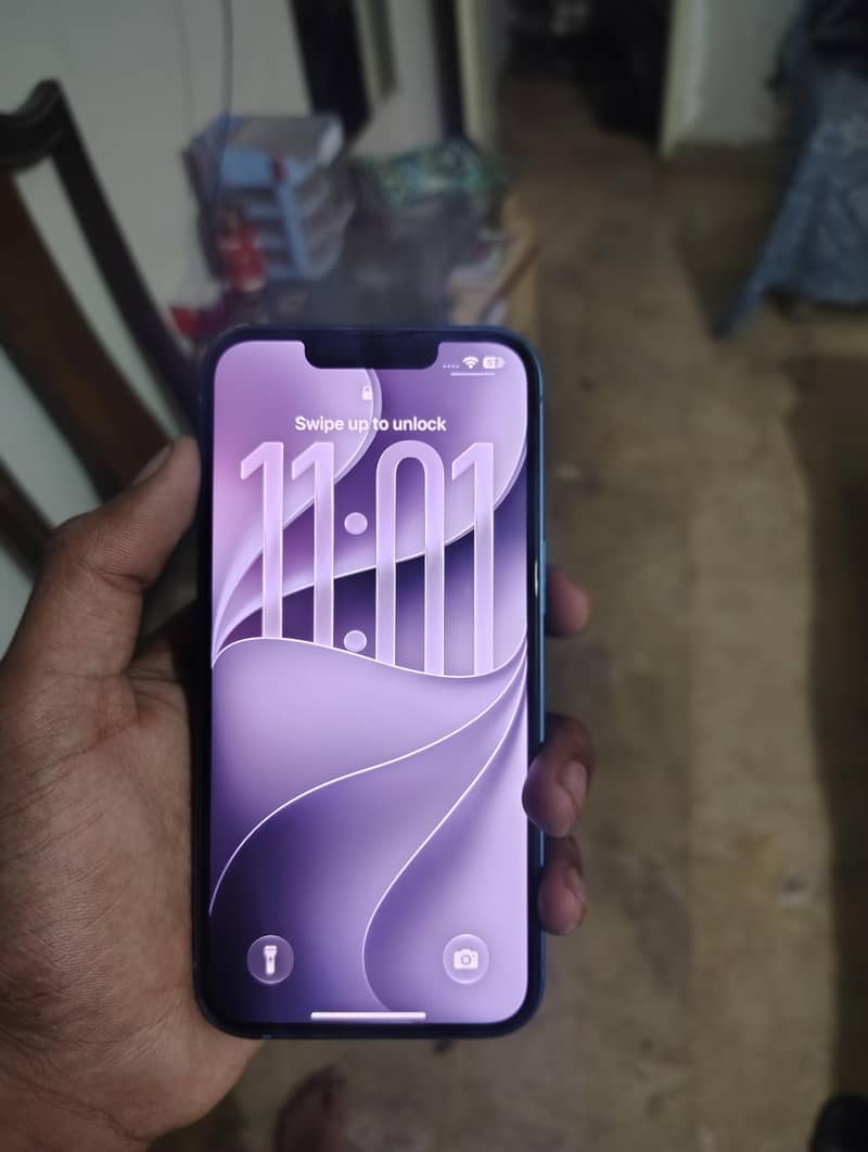 Apple iPhone 13 1