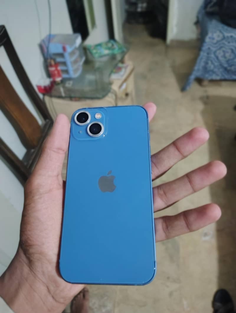 Apple iPhone 13 2