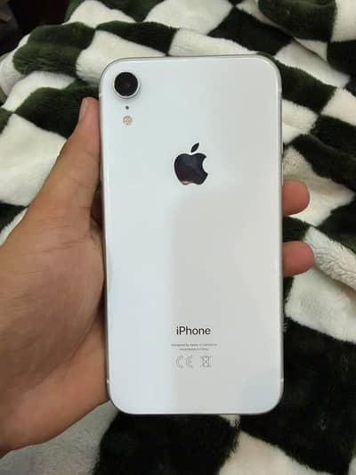 Apple iPhone XR 64GB best for gaming and camera and snaps