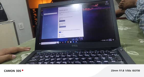 Dell Latitude 7280| Core is 7th Gen| 8GB RAM| 2565 GB SSD |