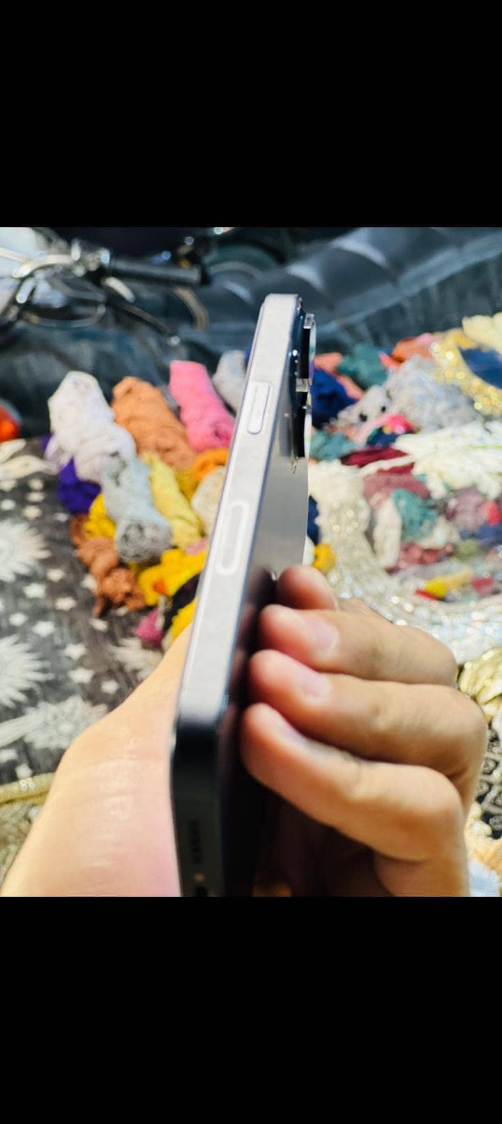 iPhone 13 Blue 6