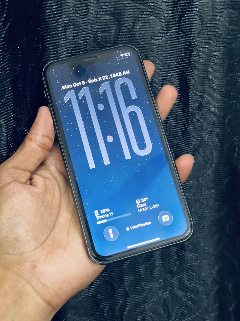 Apple iPhone 11 4