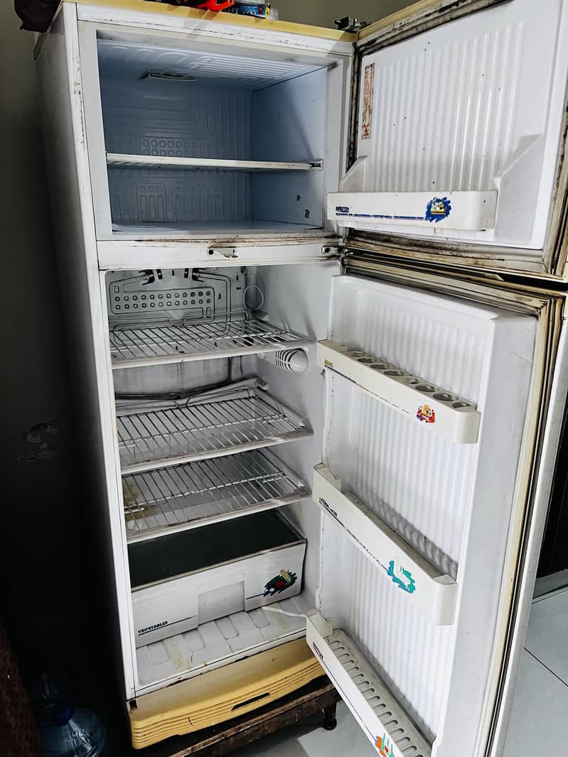 Pel refrigerator 0