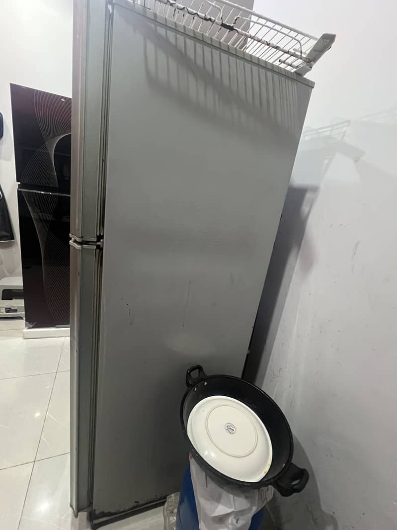 Pel Medium size regrigerator 5