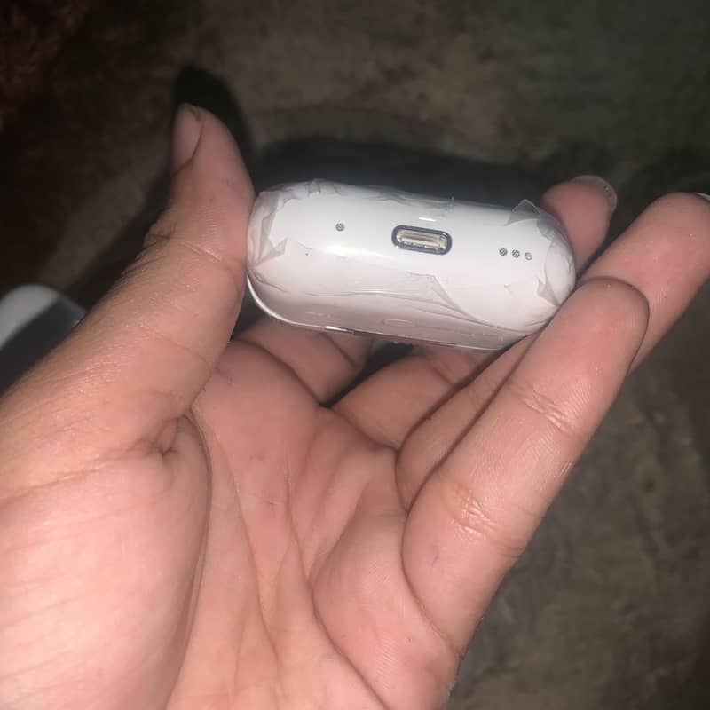 Earphones 4
