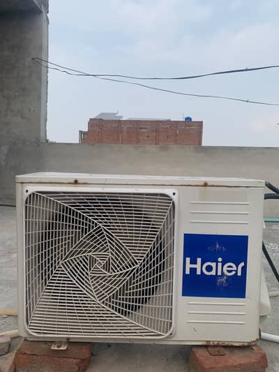 Haier invertor AC for sale