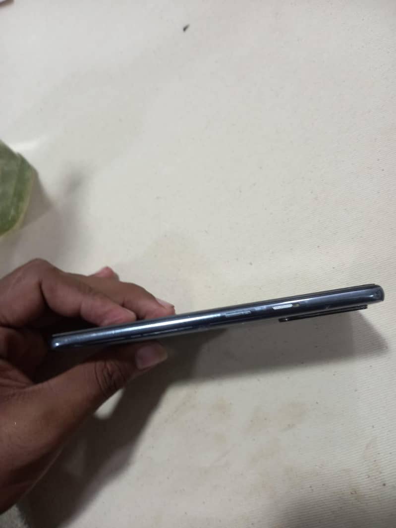 One Plus Nord 4