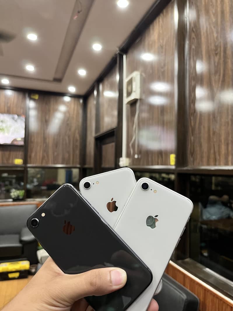 Apple iPhone 8 2