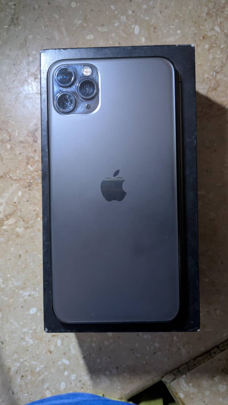 Apple iPhone 11 Pro Max 10
