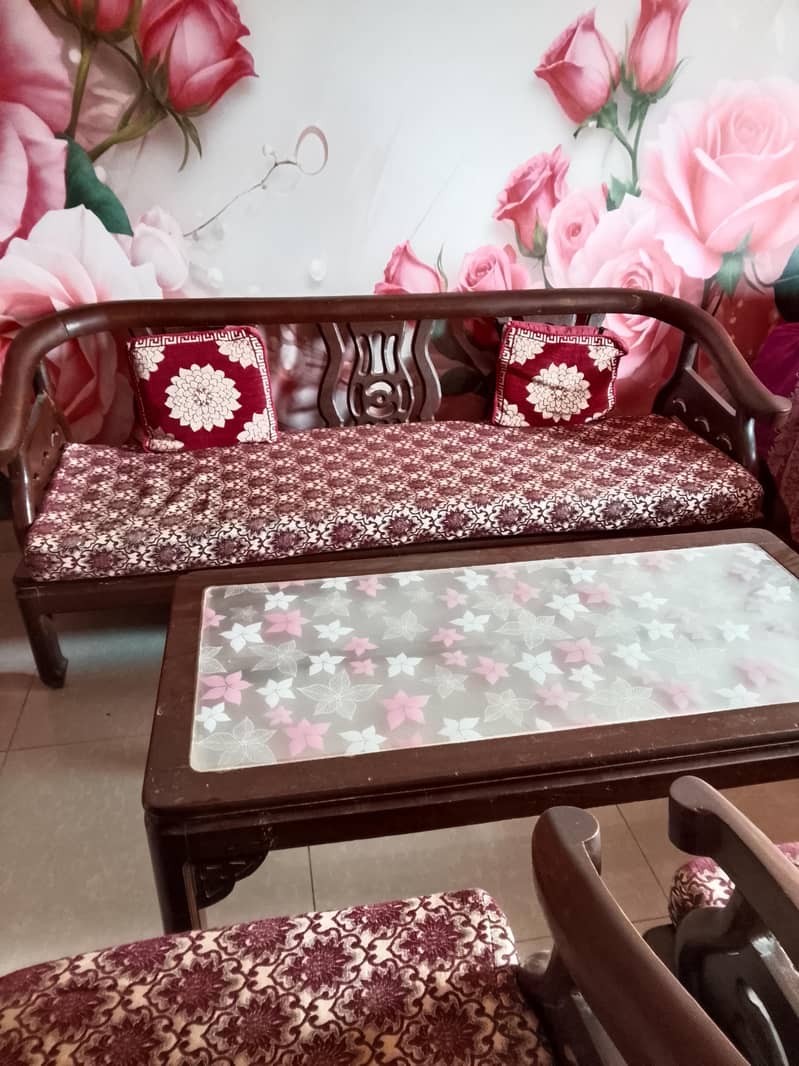 5 seater sofa set with table 4