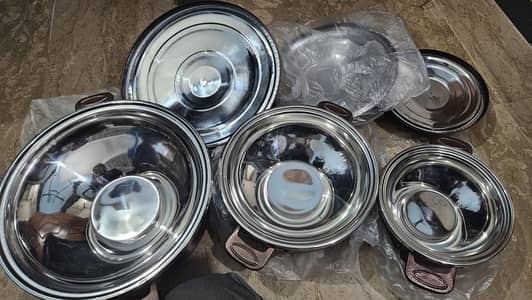 Brand New 3-Pc Fancy Stainless Steel Hotpot Set – Heavy Quality pots.