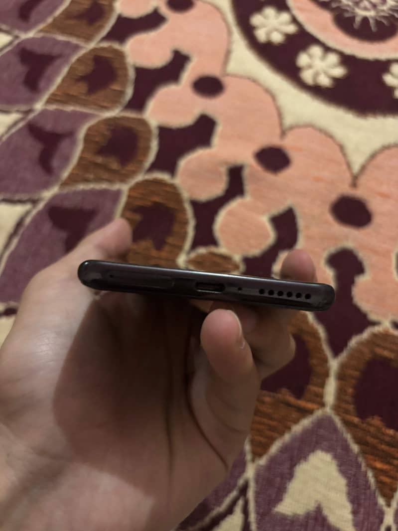 Xiaomi Redmi Note 14 Pro 1