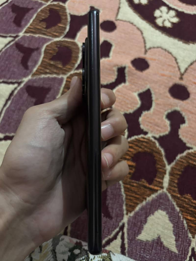 Xiaomi Redmi Note 14 Pro 3