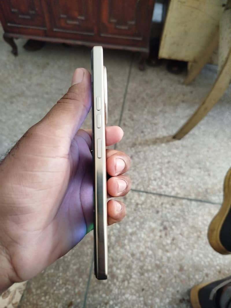 Tecno CAMON 30 1