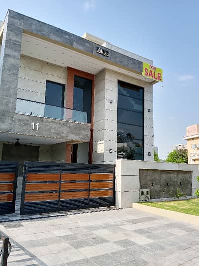 Park Face Back Open 12.5 Marla House For Sale