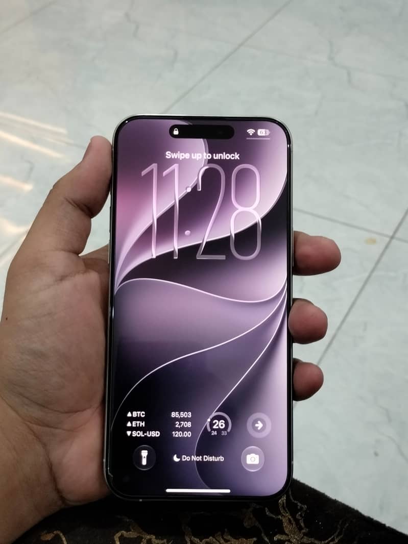 Apple iPhone 15 Pro Max 4