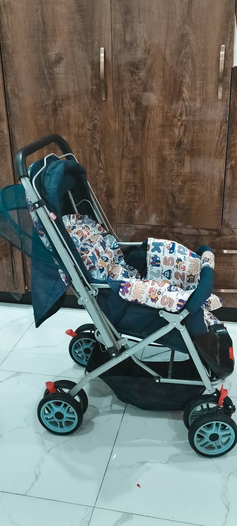 Blue Pram 0