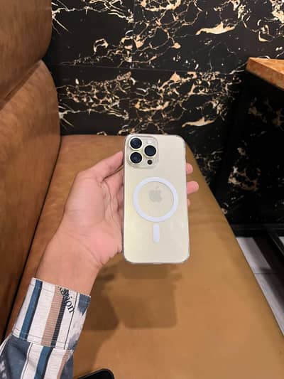 Apple iPhone 14 Pro Max JV LLA MODEL 128 GB 10 BY 9.9 CONDITION PHONE