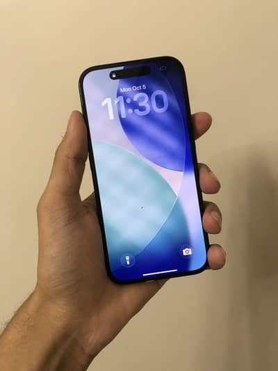Apple iPhone 16