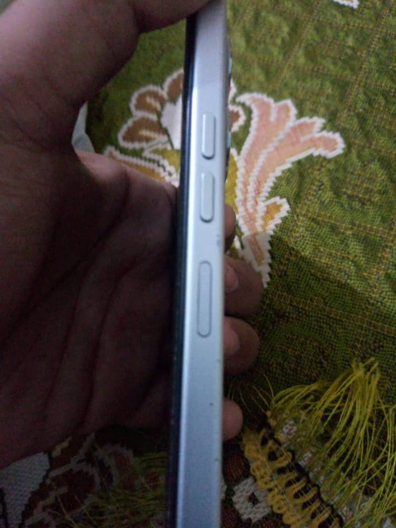TECNO SPARK GO 2 3