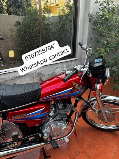 Honda 125 cc WhatsApp on 03072587047