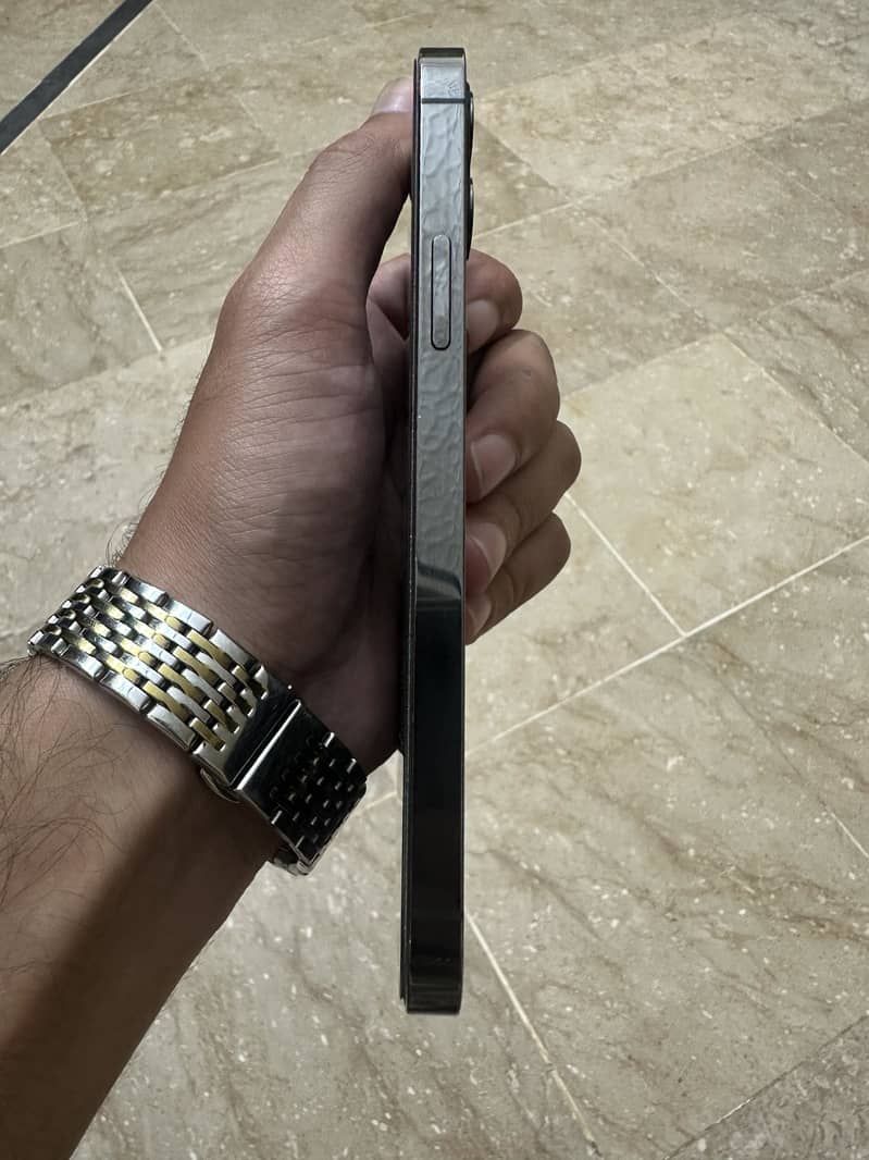 Apple iPhone 12 Pro 5