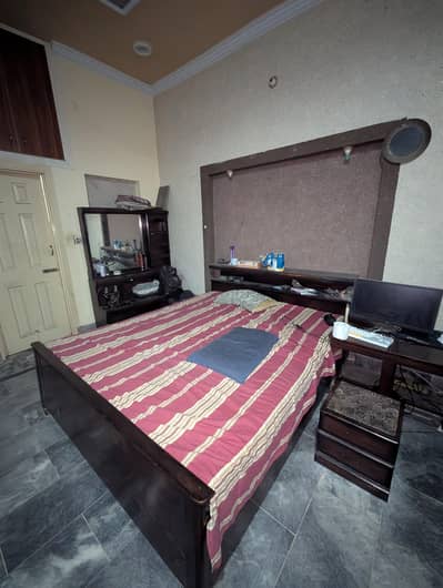 Wooden old bed set