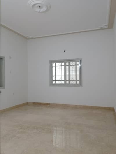 4 bed dd ground floor portion available for rent in boundry wall society