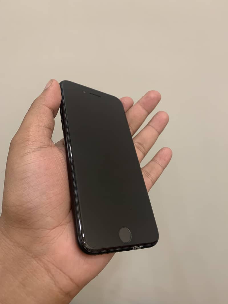 Apple iPhone SE 0