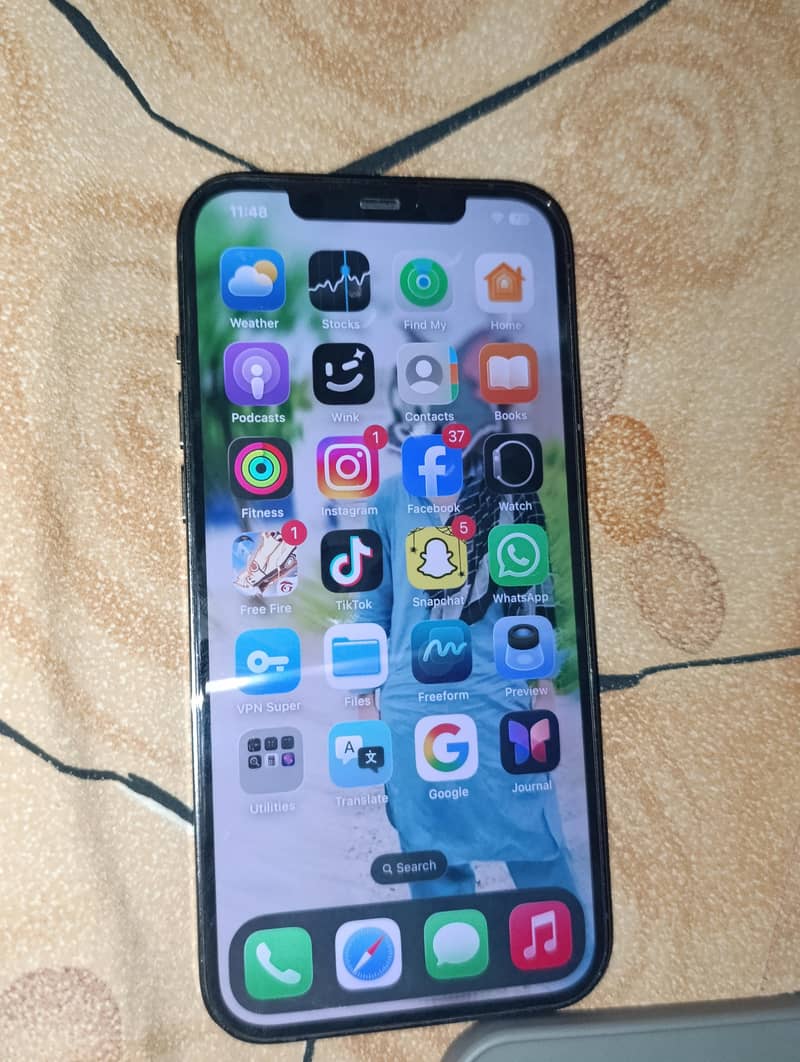 Apple iPhone 12 Pro Max 3