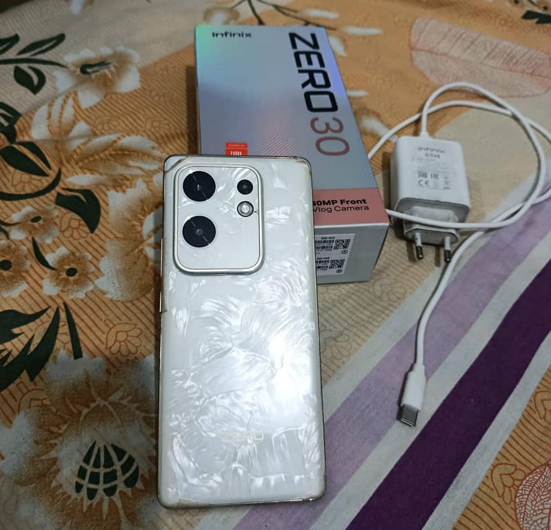 Infinix Zero 30 3