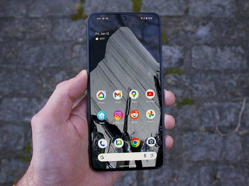 Google Pixel 8 Pro 2