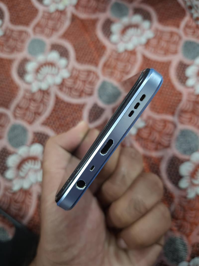 OPPO A17 4