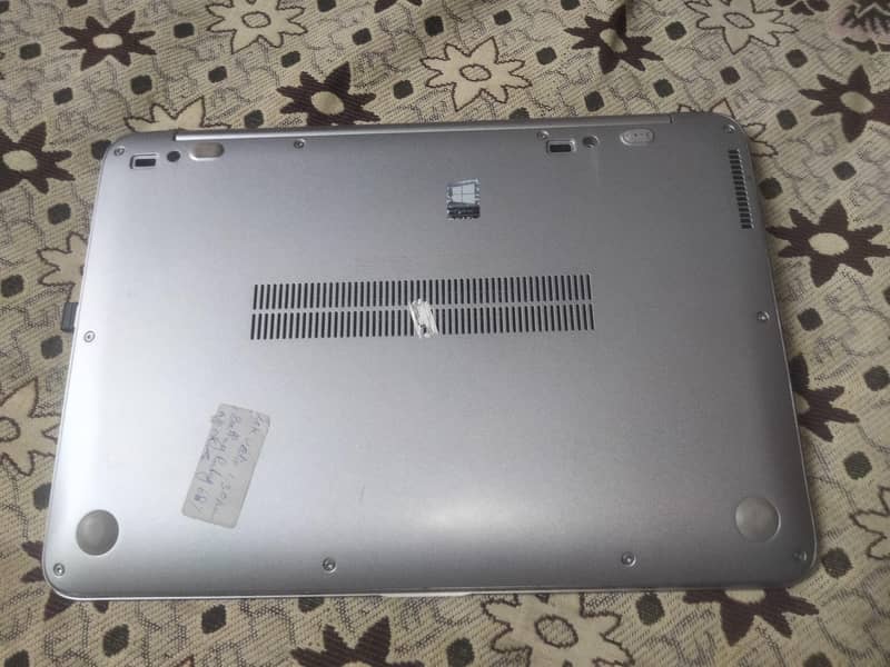 HP EliteBook 1040 4