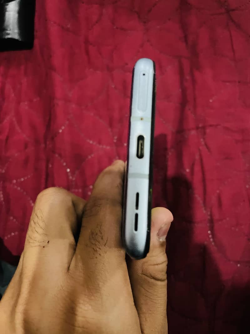 One plus 9r 4