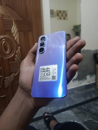 Infinix hot 60 pro plus 8+8 256