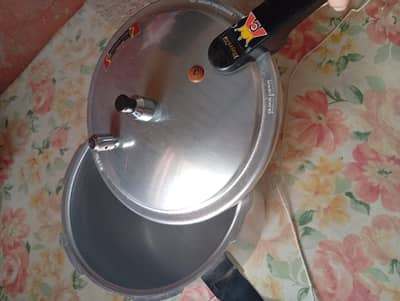 Majestic Cooker - 11 Liter