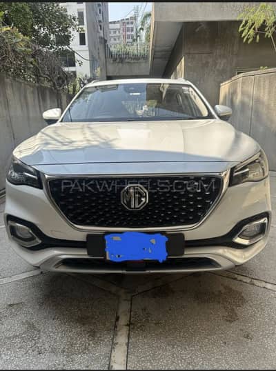MG HS 2021