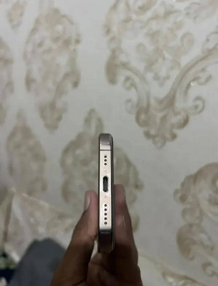 Iphone 16 pro 2