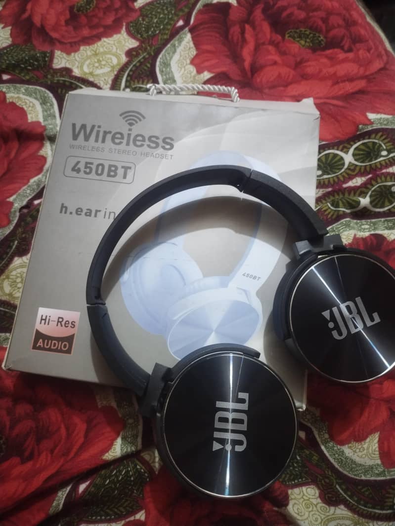 JBL headphone 0