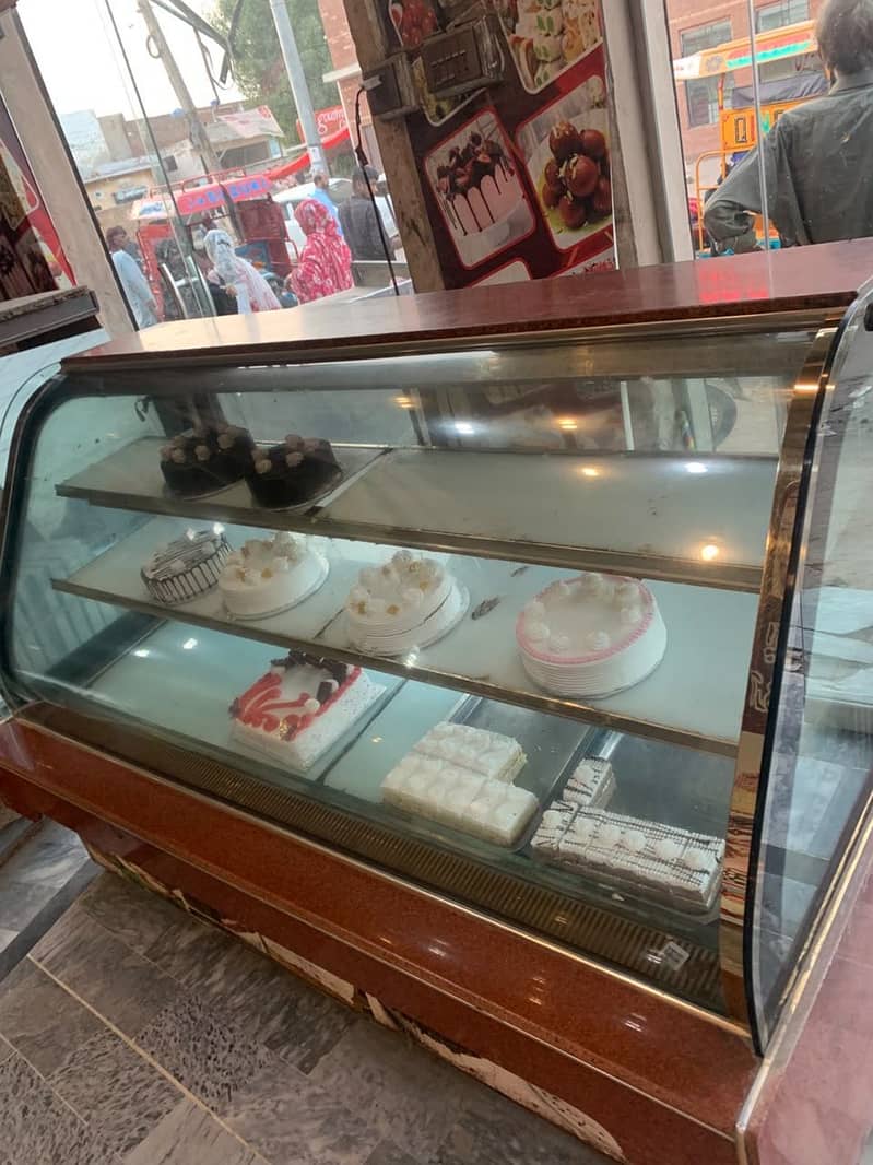 Cake chiller 1
