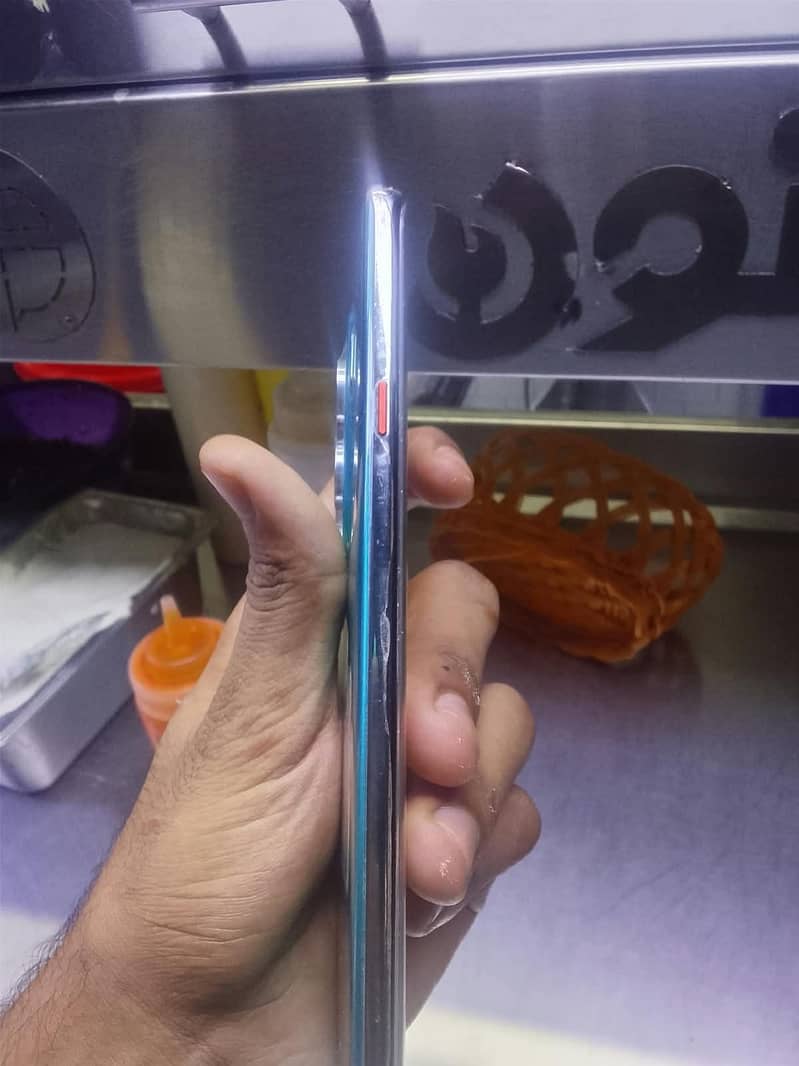 Tecno CAMON 40 Pro 3