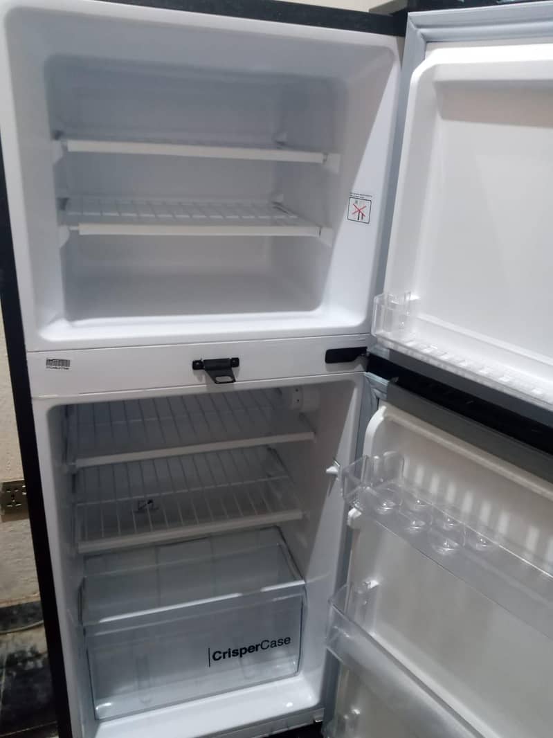 Dawlance refrigerator 0