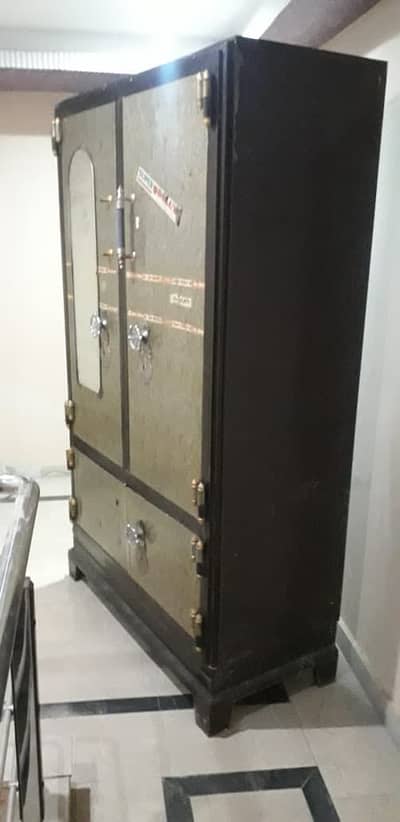 4 door steel wardrobe for sale