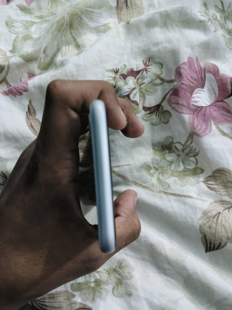 Apple iPhone Other Model 4