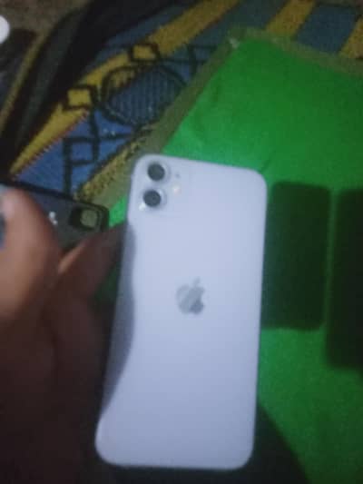 Apple iPhone 11