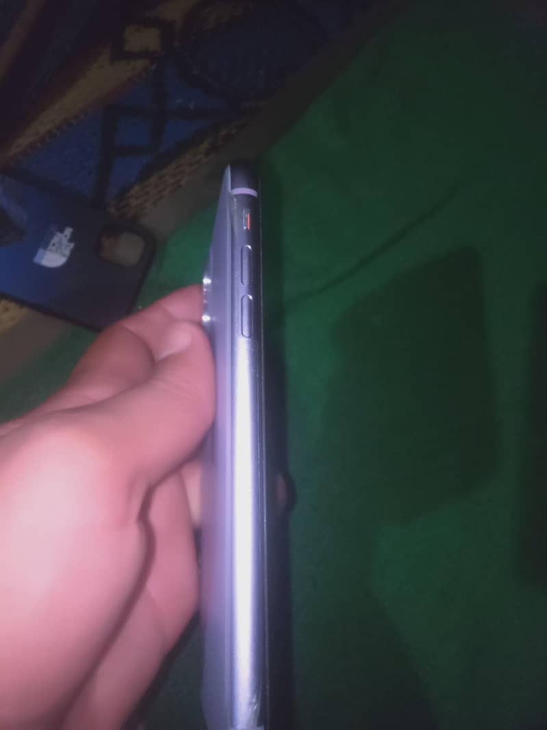 Apple iPhone 11 1