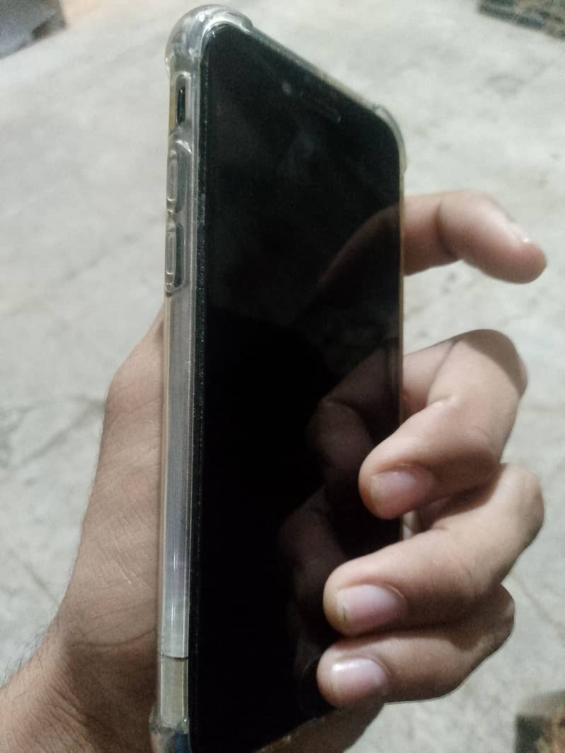 Apple iPhone SE 0