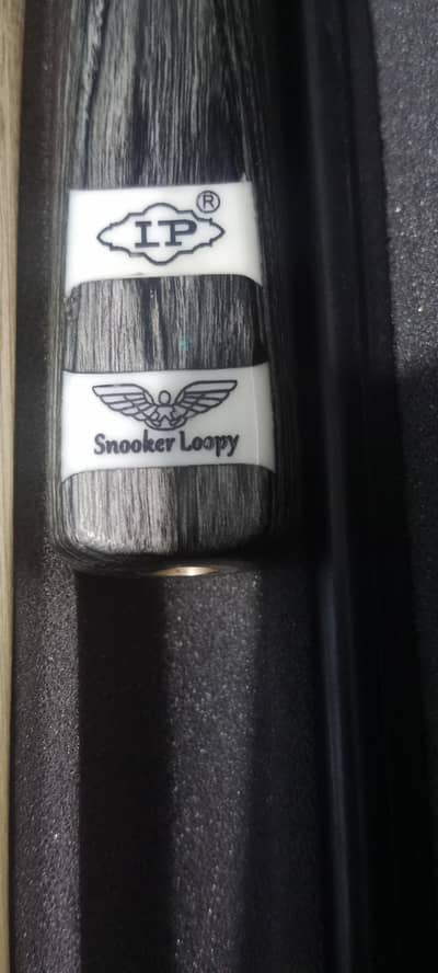 snooker cue